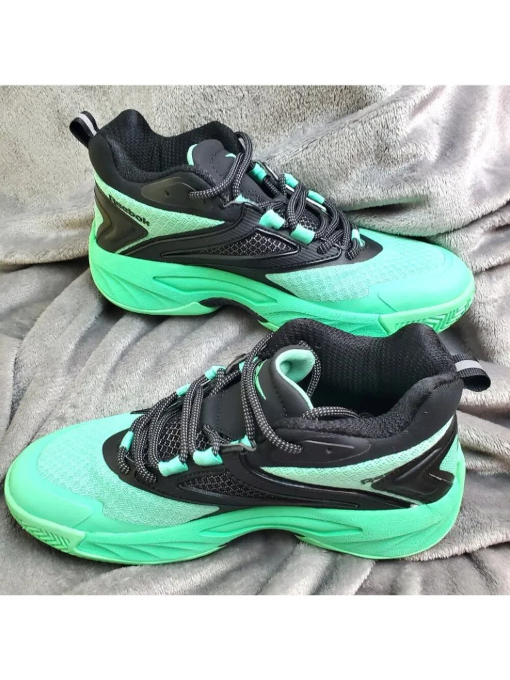 Reebok Zone Breaker Basketball Sneakers Womens Size 8 High Top Black Green Shoes